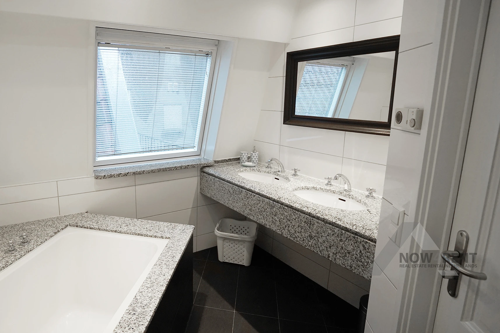 (2 slaapkamers) Damstraat 1D, Amsterdam