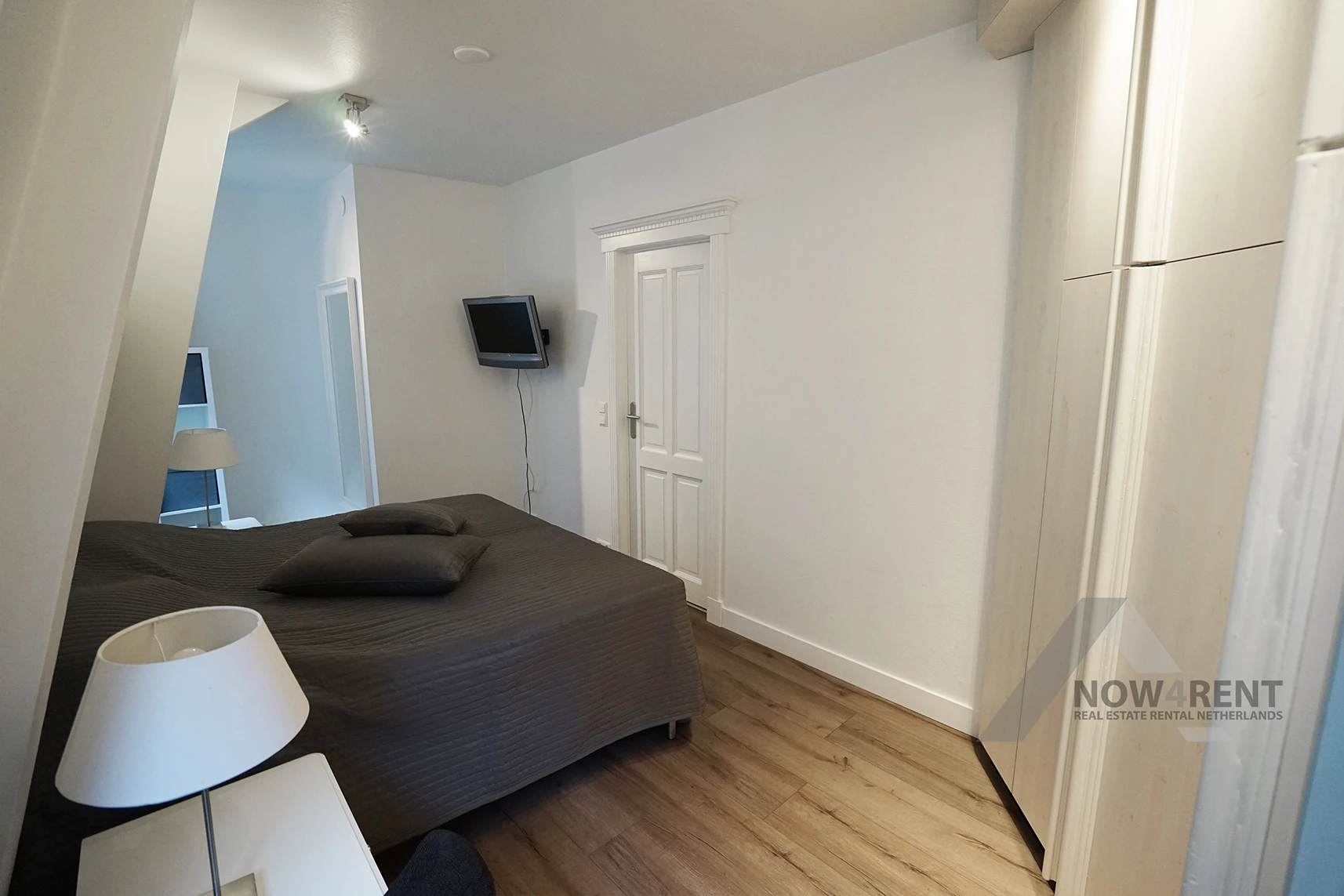 (2 slaapkamers) Damstraat 1D, Amsterdam