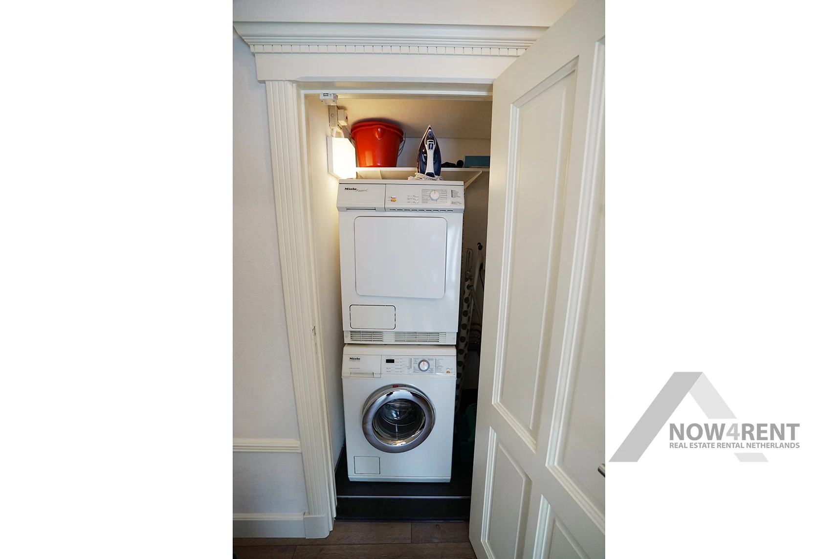 (2 slaapkamers) Damstraat 1C, Amsterdam