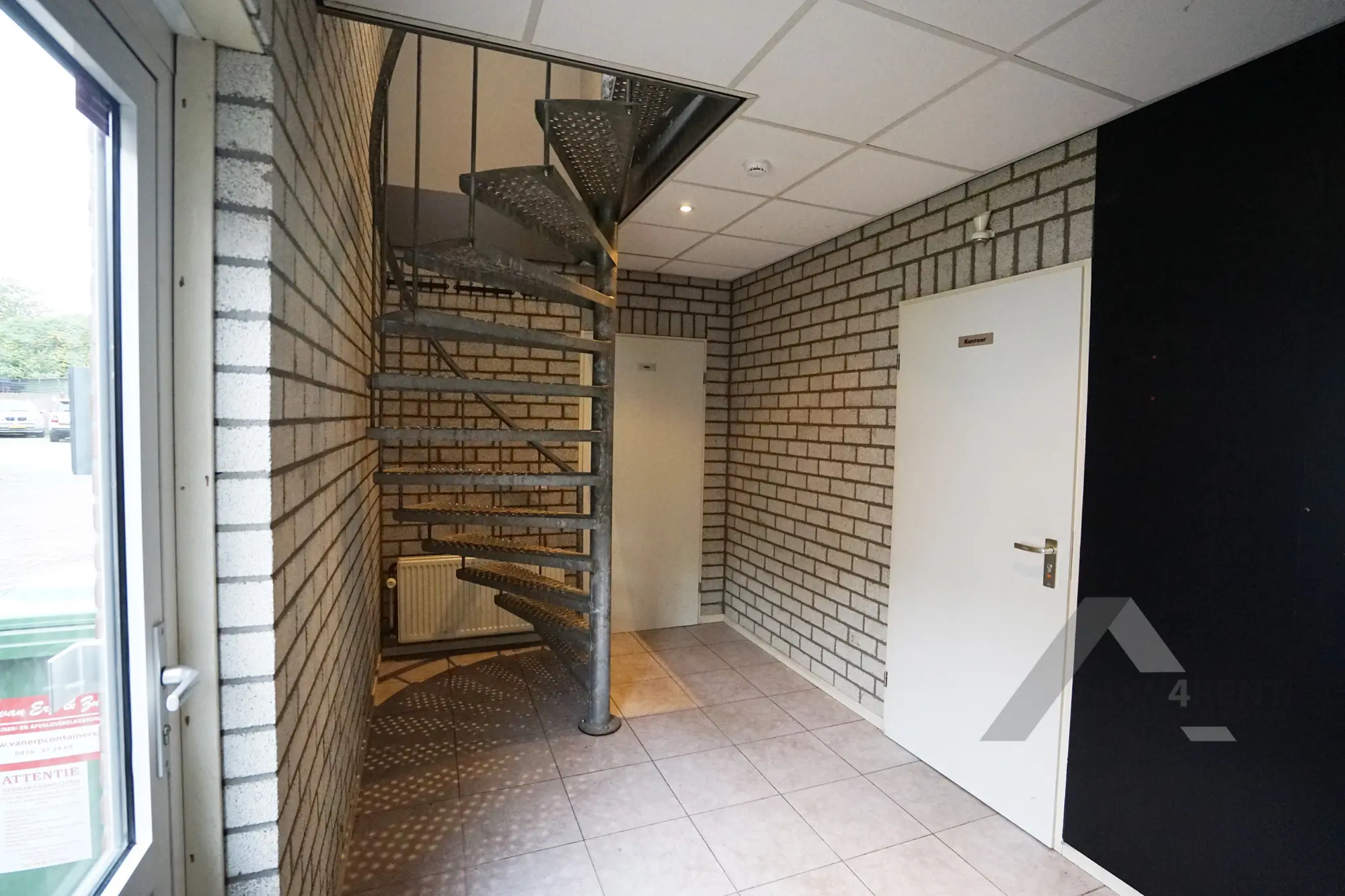 25 DSC03540 Gang achterkant 1